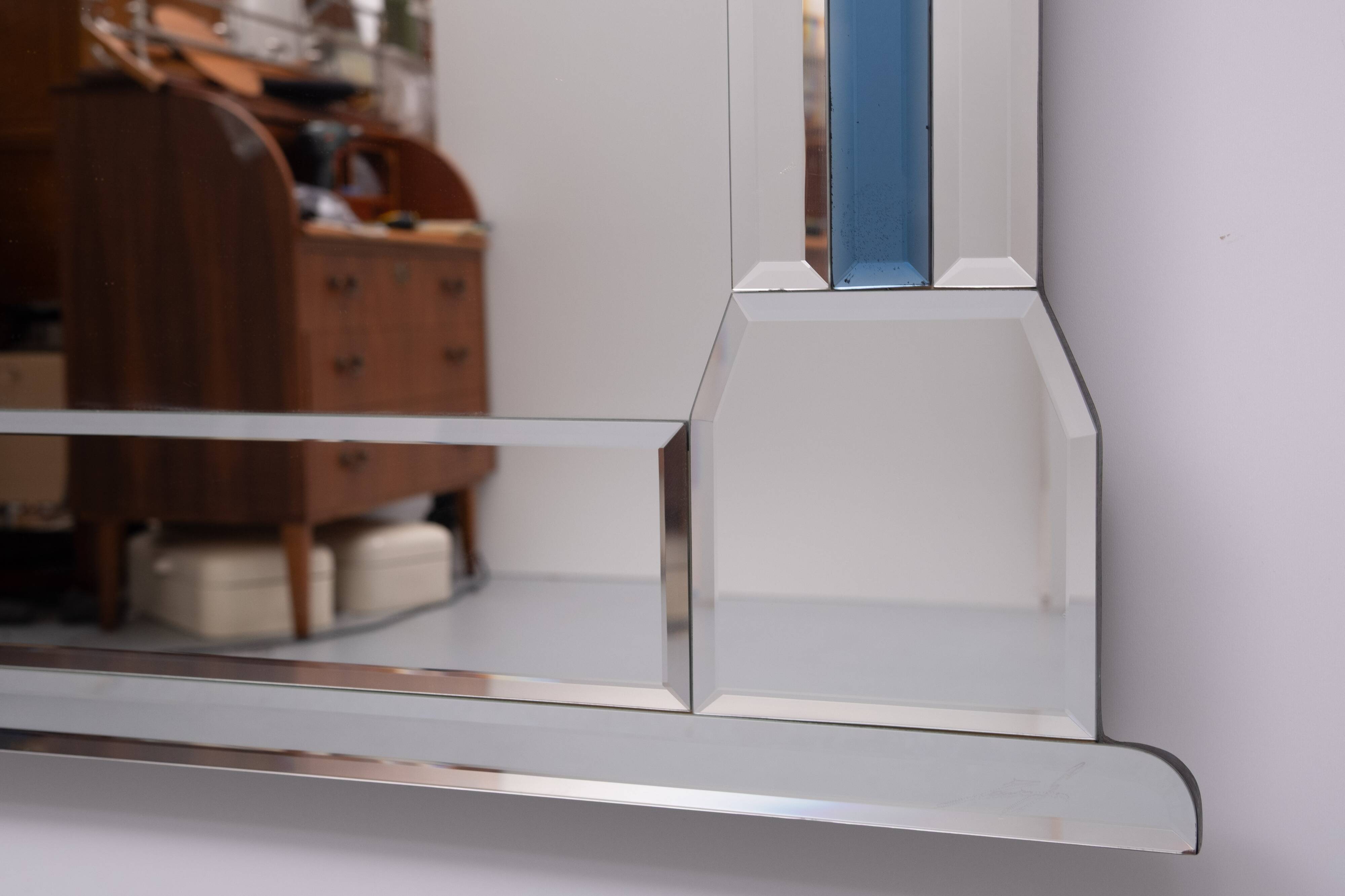 Large Vintage neoclassical mirror . 1970s