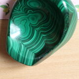 Empty brutalist pocket in malachite