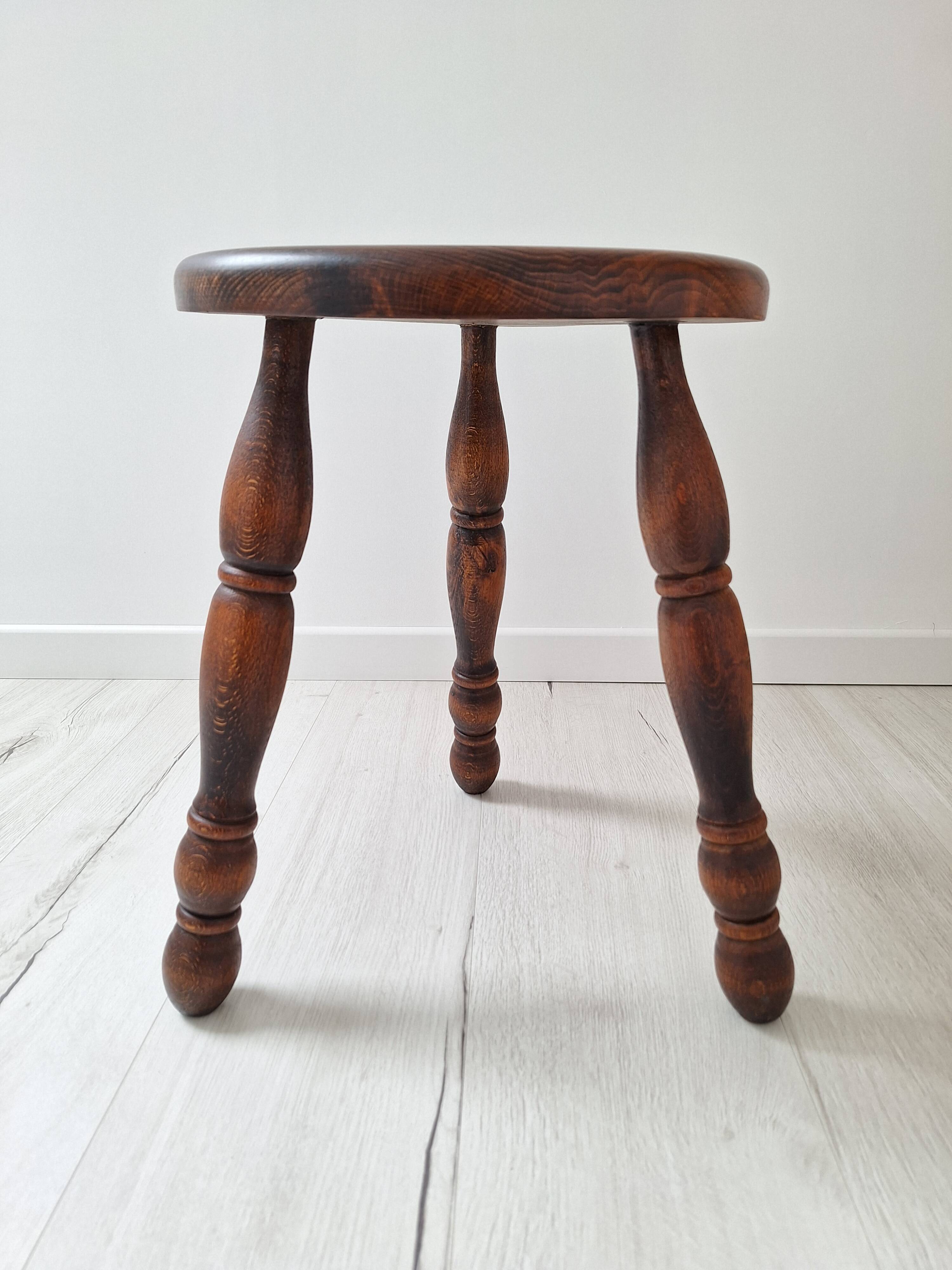 Vintage tripod stool