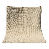 Tapis berbère beni ouarain blanc a motifs en reliefs abstrait