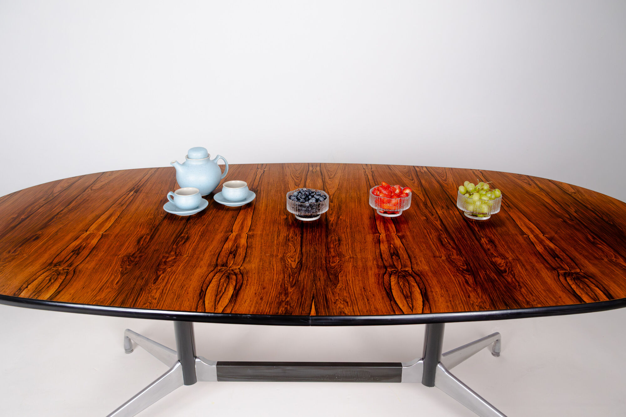 Table à manger Eames en palissandre par Herman Miller, années 1960