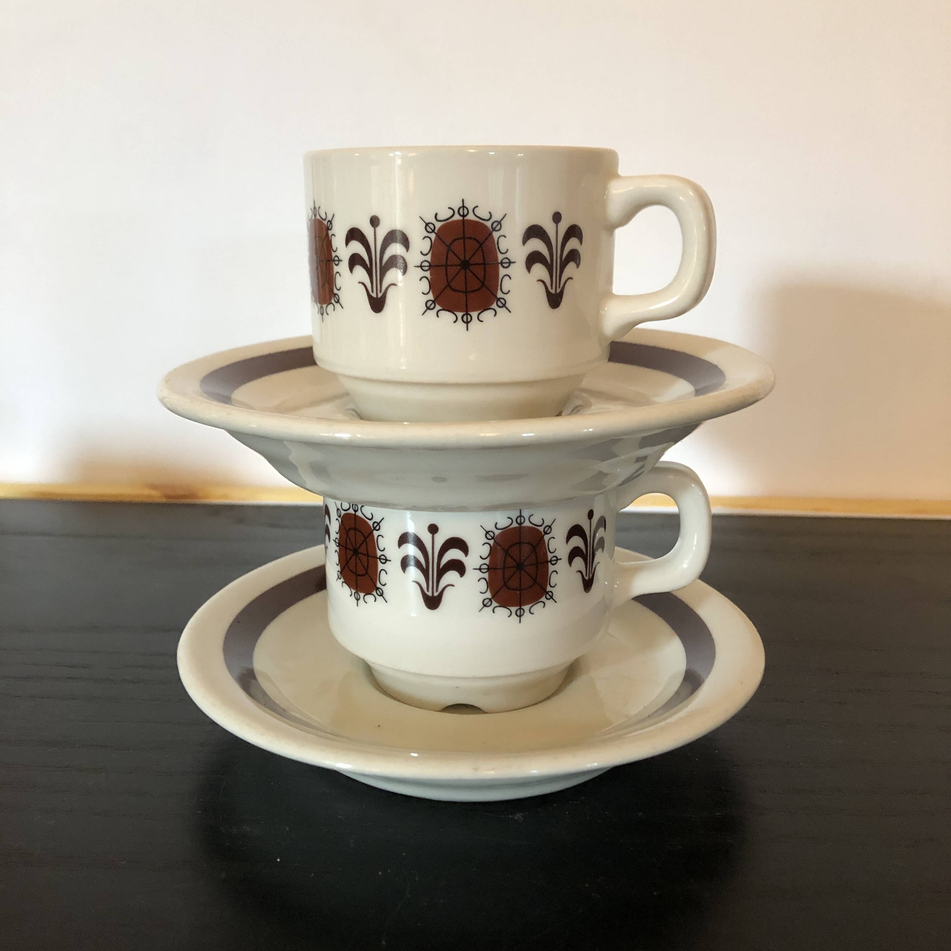 Vintage bistro cups