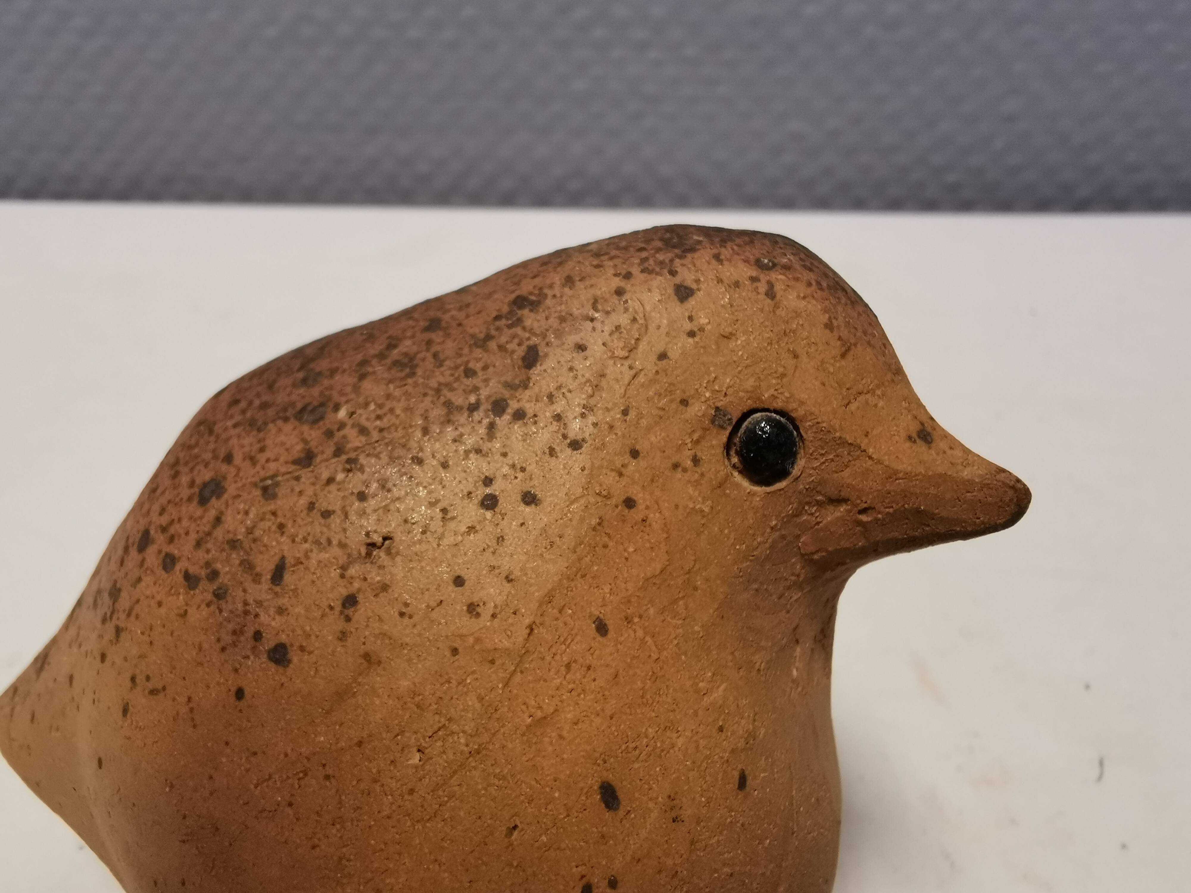 Beautiful ceramic bird, designed by Lise Ostfeldt Denmark 1970s.