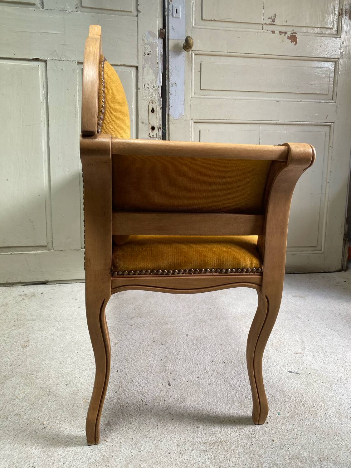 Restored vintage bench – “chat” furniture with integrated drawer