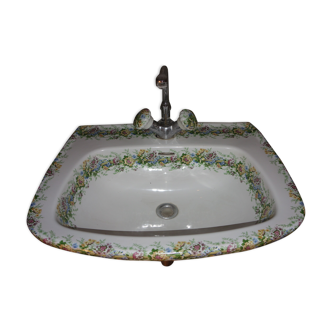 Porcelain of Paris sink with column and faucet