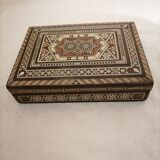 Lot of 2 oriental boxes in marquetry.