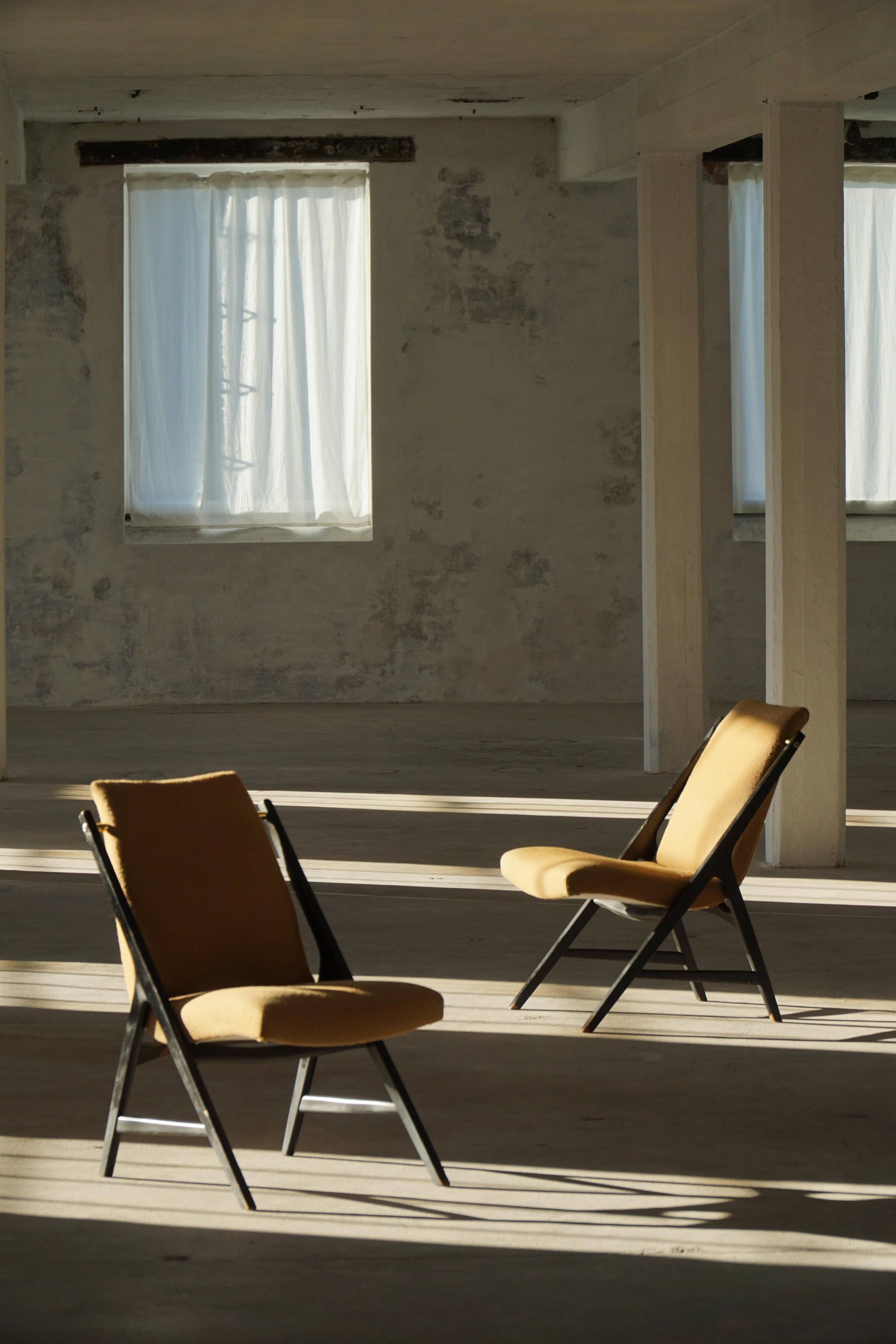 Pair of armchairs from the 50s-60s in boucle, mid-century Swedish design.