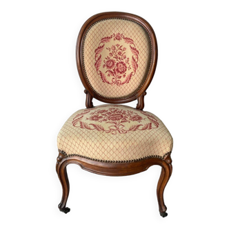 Antique Louis XVI medallion chair