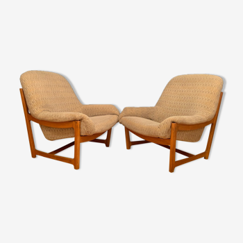Une paire de fauteuils Tchécoslovaquie années 1970