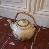 Chinese ceramic teapot with floral pattern, large capacity