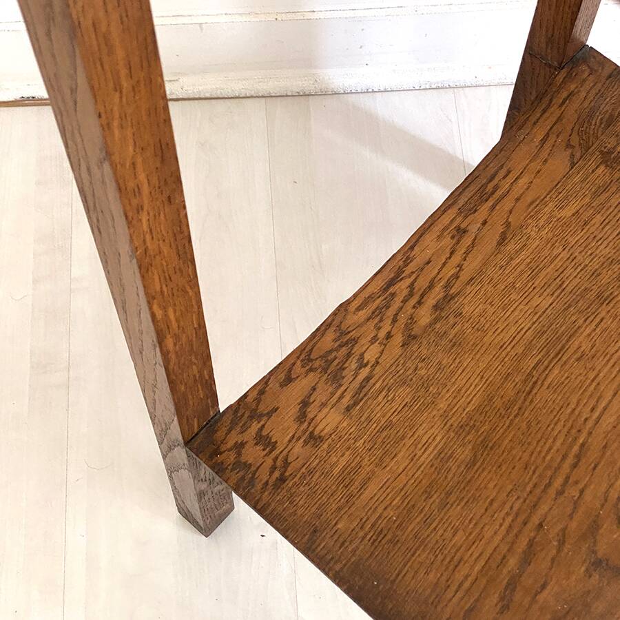 Vintage 50's side table or side table Solid wood Traces of use Accidents on the rear edge