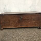 Old solid oak chest early XVIII Brutalist