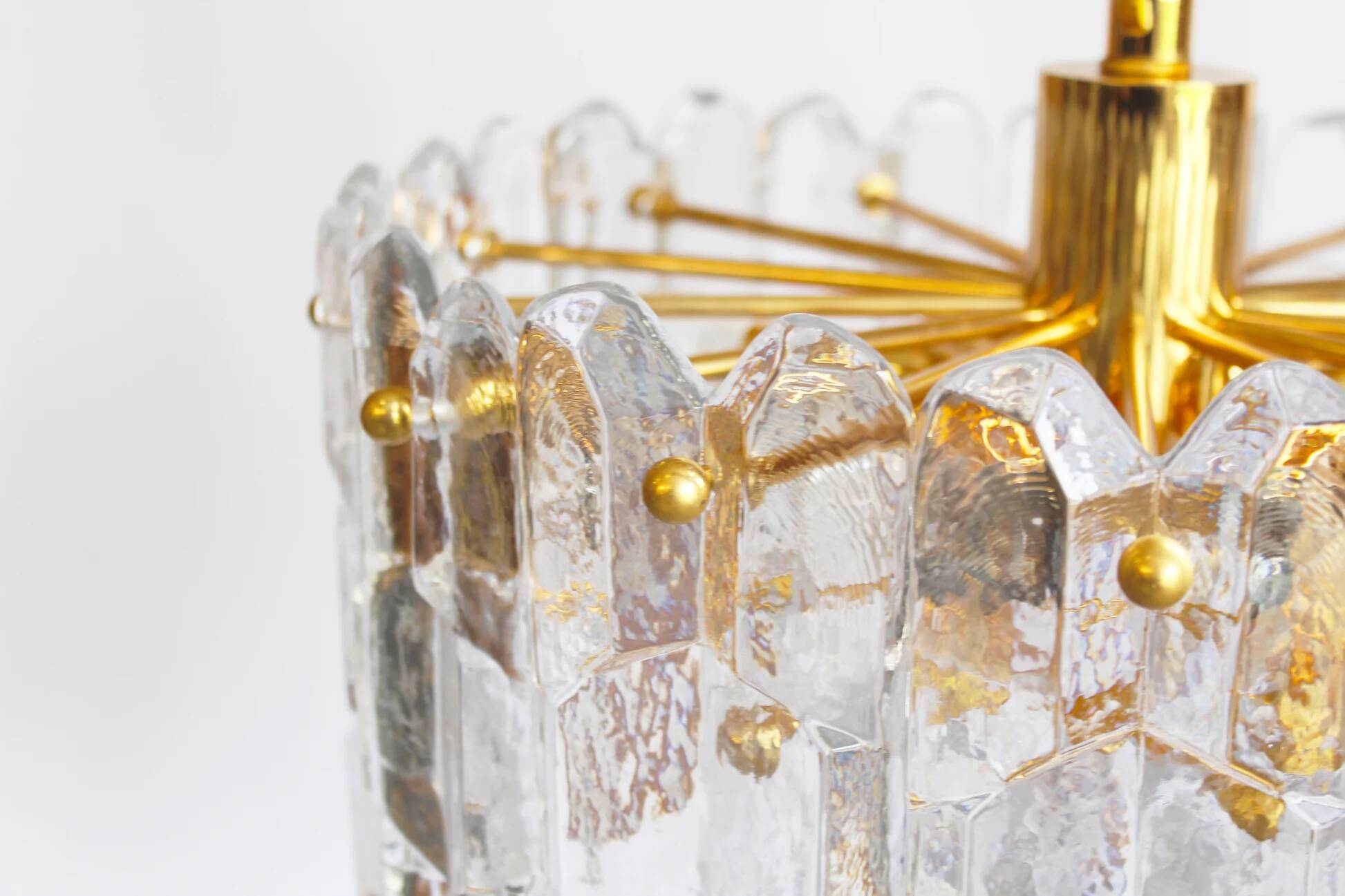 Murano glass and brass 'Palazzo' chandelier by Kalmar
