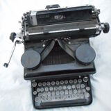 ROYAL Typewriter