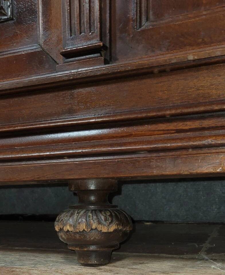 Very large Renaissance style center bed in carved walnut circa 1850