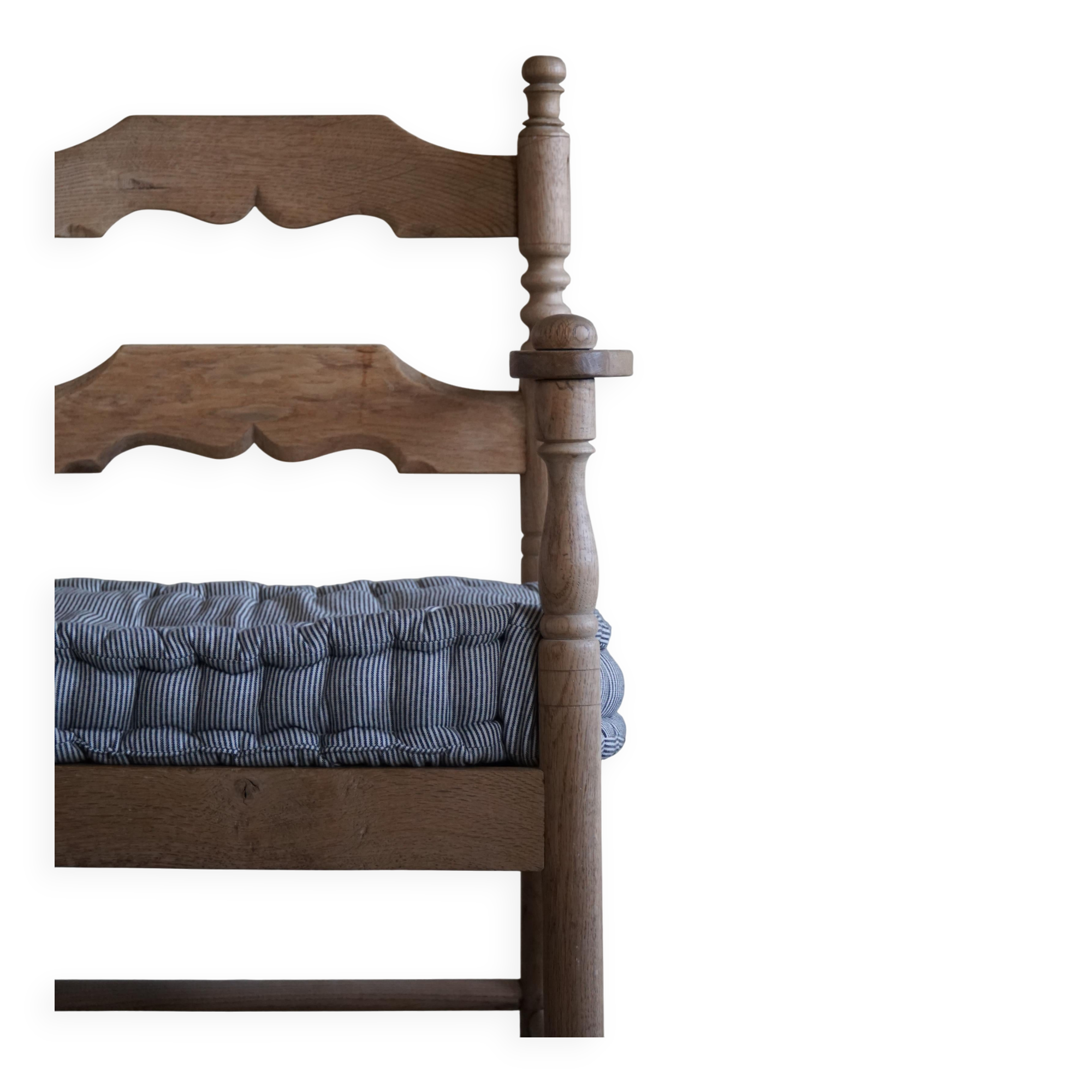 Sofa / Sculptural Danish modern three-seater Scandinavian bench, made by Hans Dau, 1950s.