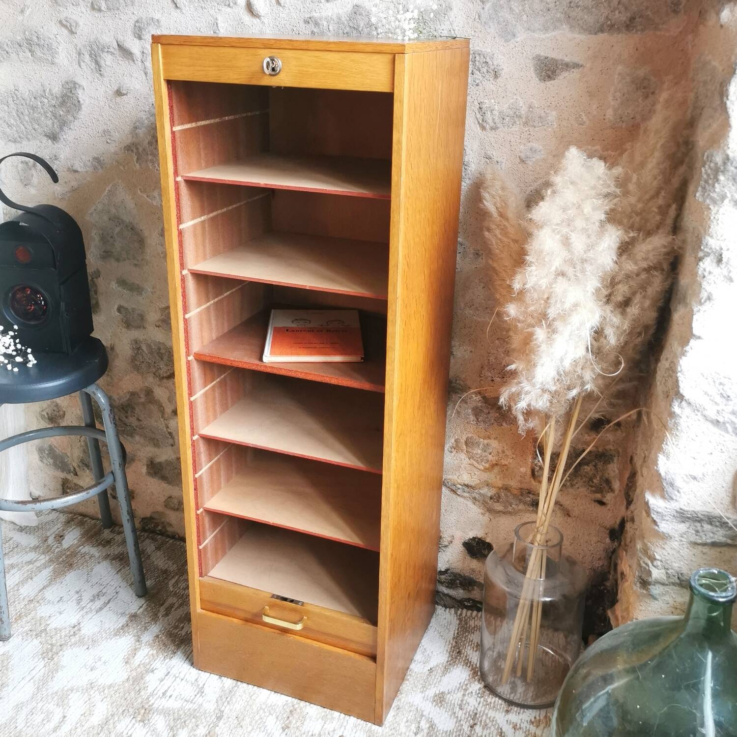 Meuble de bureau vintage, classeur à rideaux 1960