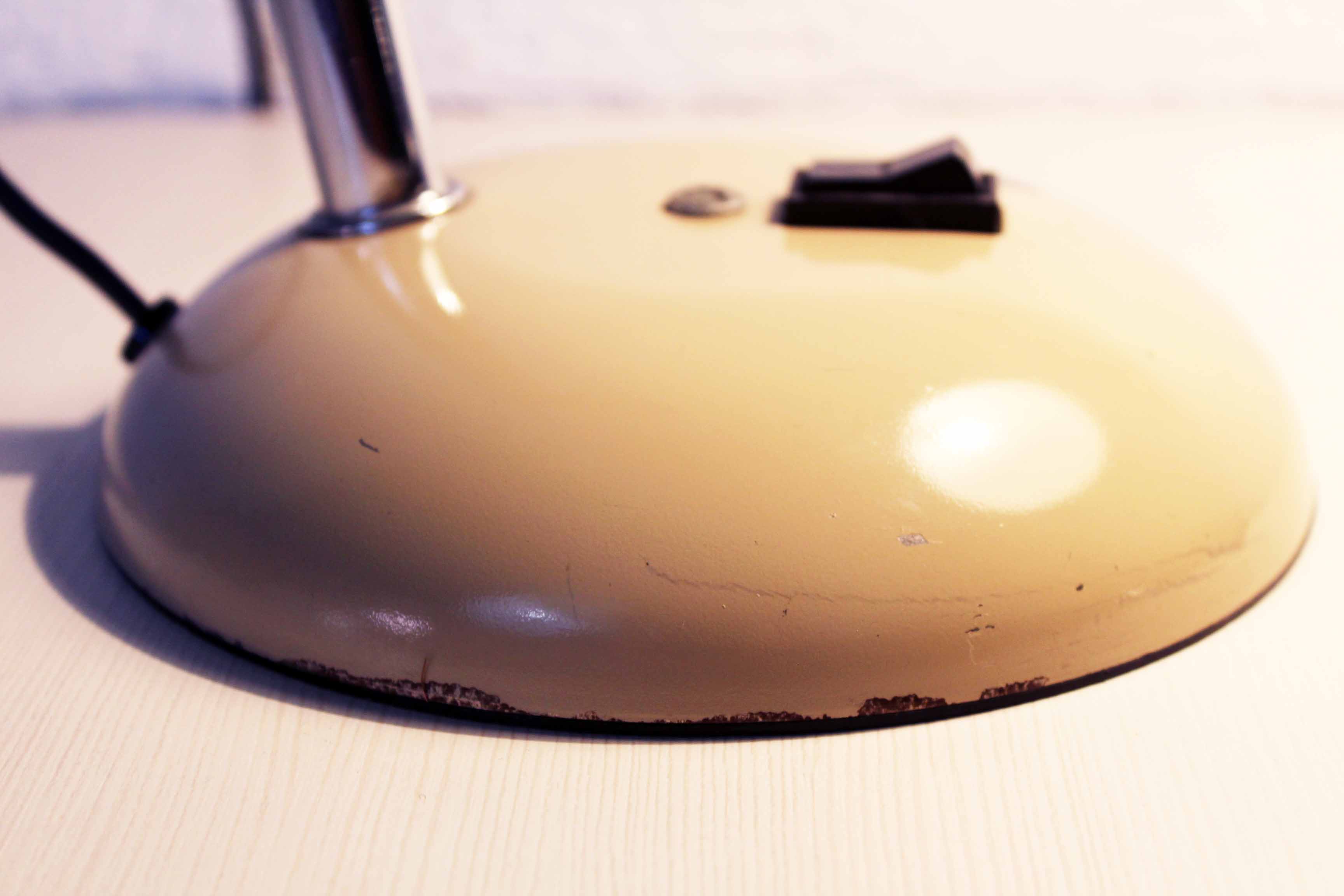 Workshop or office lamp of the Sarlam brand