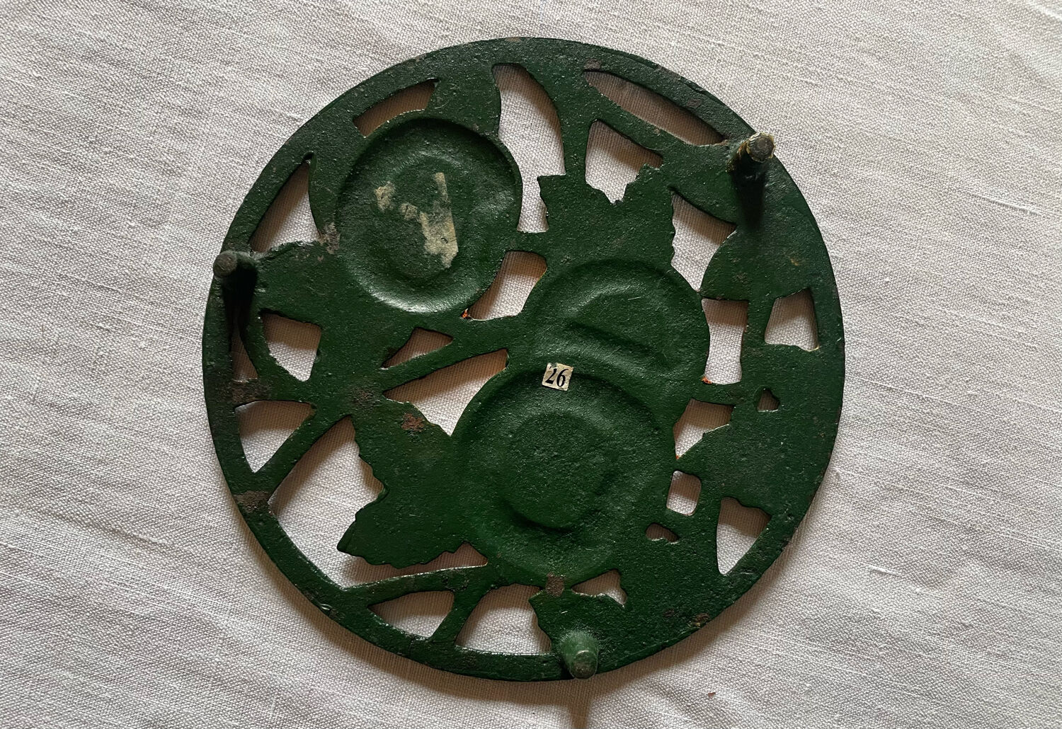 Cast iron trivets Apples