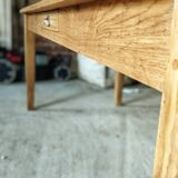 Rustic farmhouse table in solid oak with antique patina finish 200 x 90