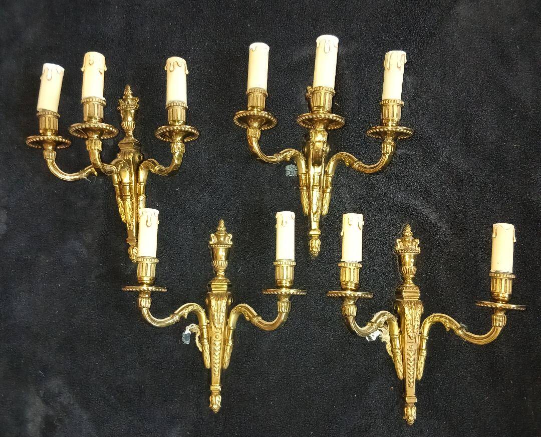 4 bronze wall lights in Louis XVI - XV style
