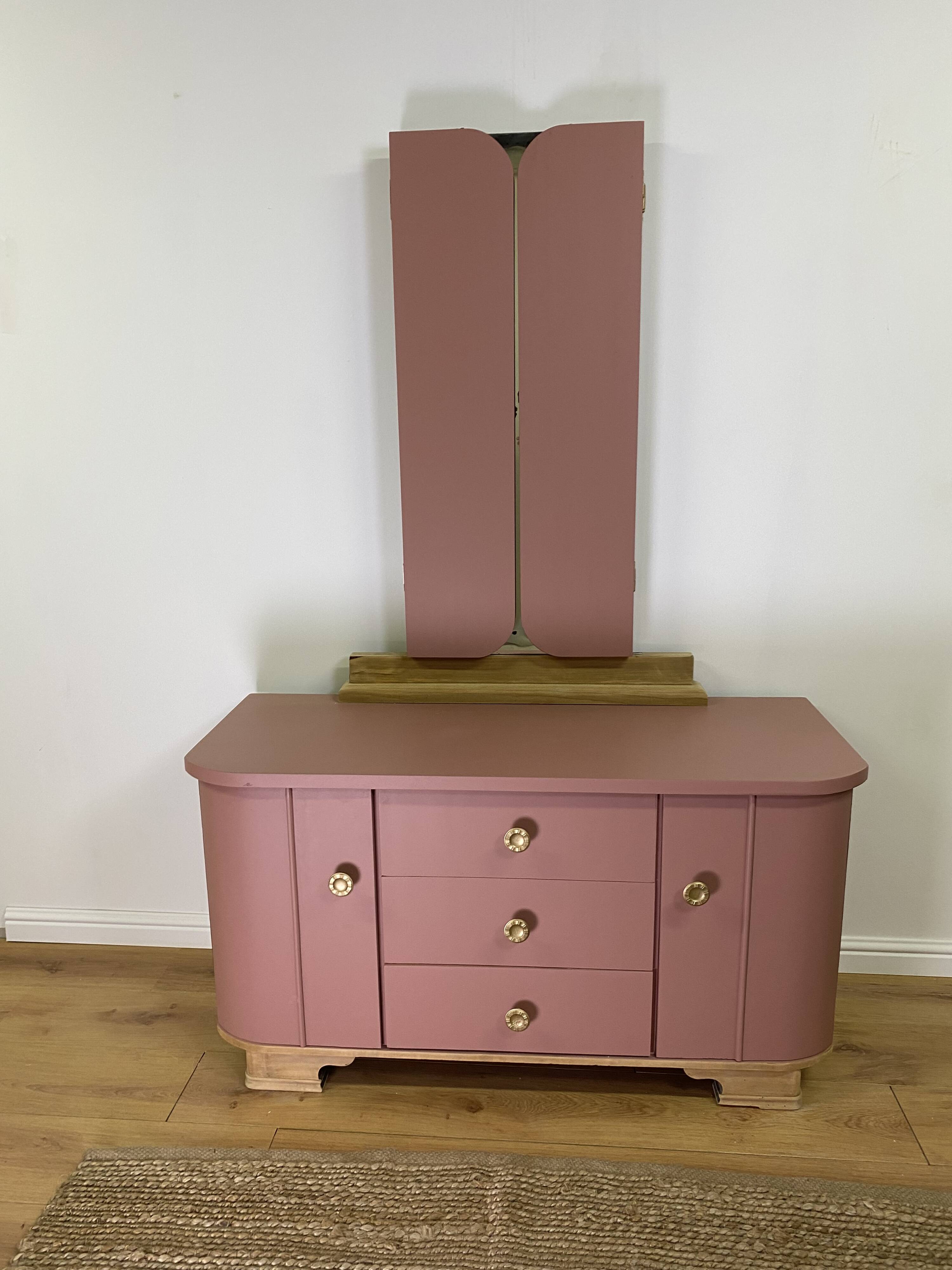 Vintage dressing table