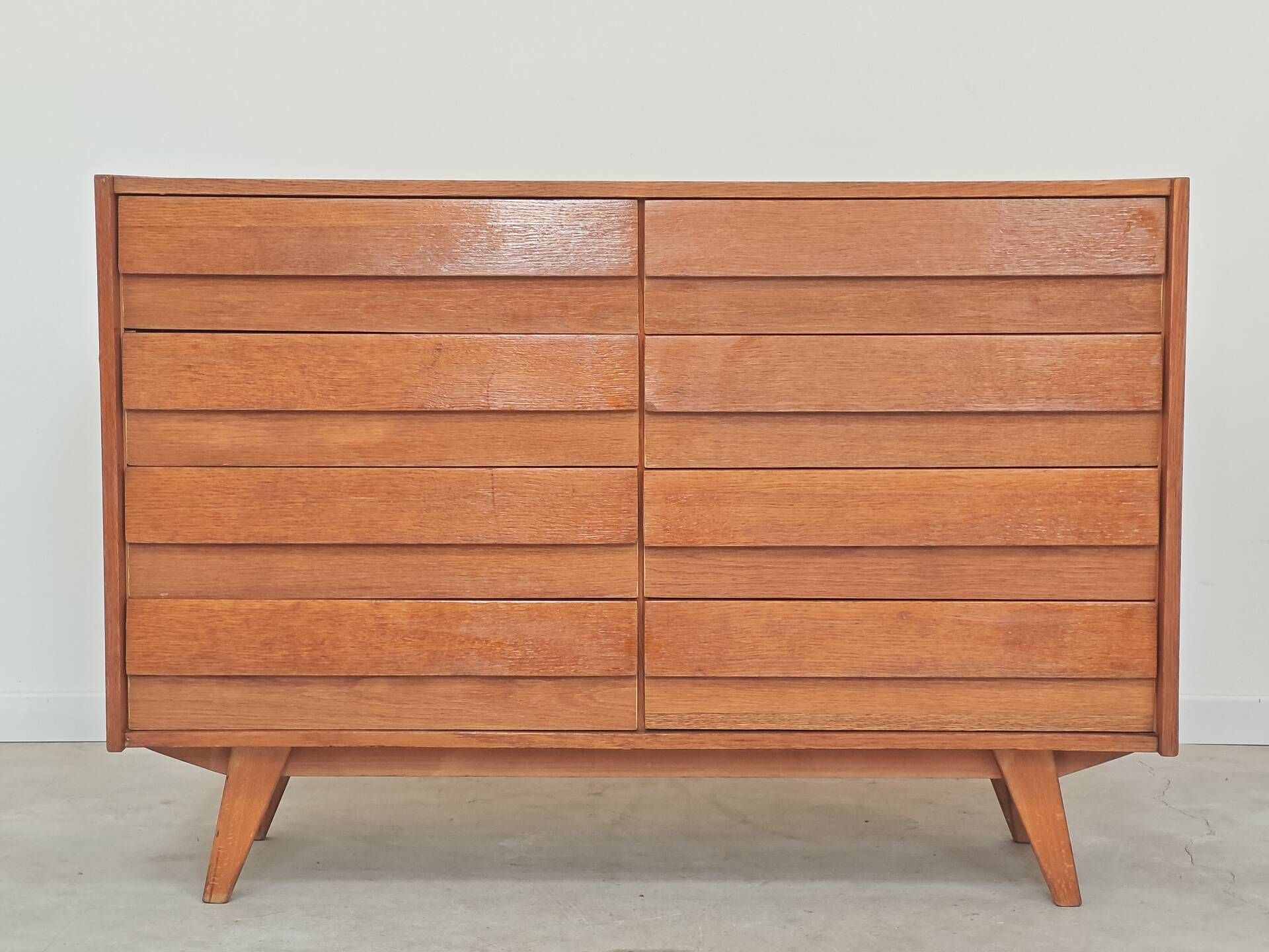 Commode U 453 bois par Jiri Jiroutek pour Interier Praha 1960