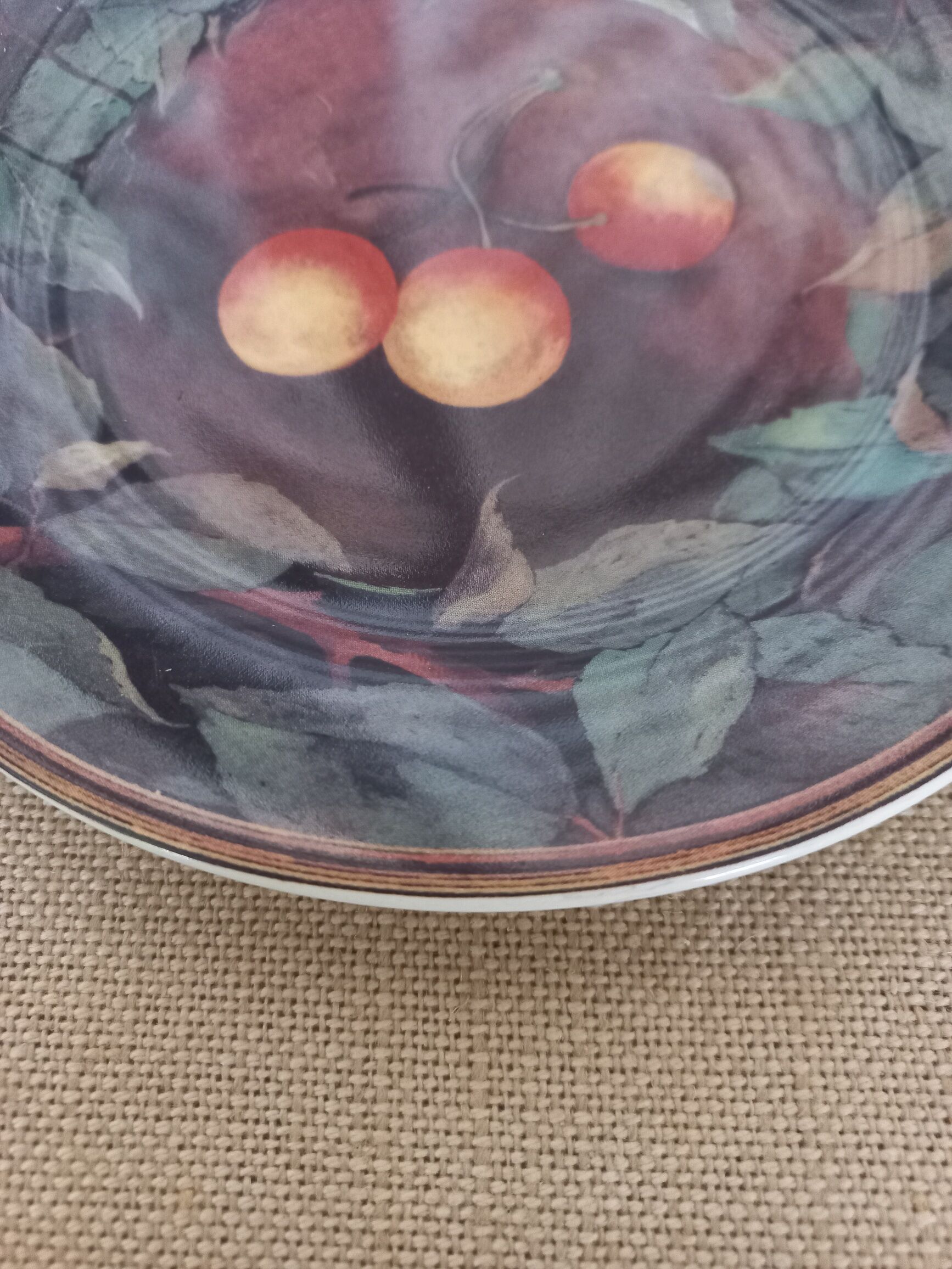 Small plate Gien model "picking"