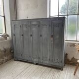 XXL workshop locker with blue patina