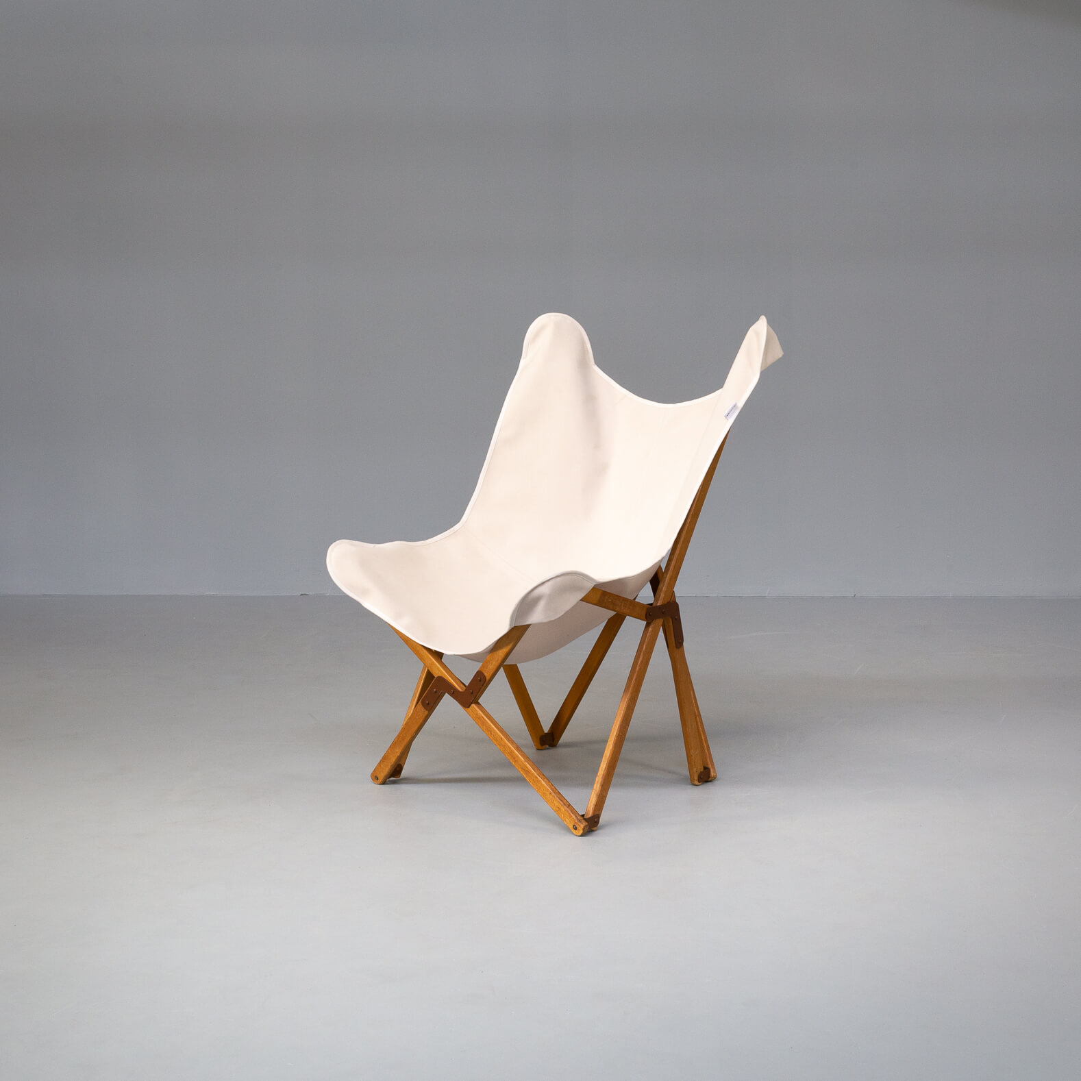 JB Fendy ‘tripolina’ chair for Dario Alfonsi