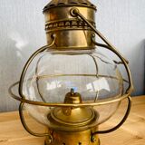 Marine kerosene lamp