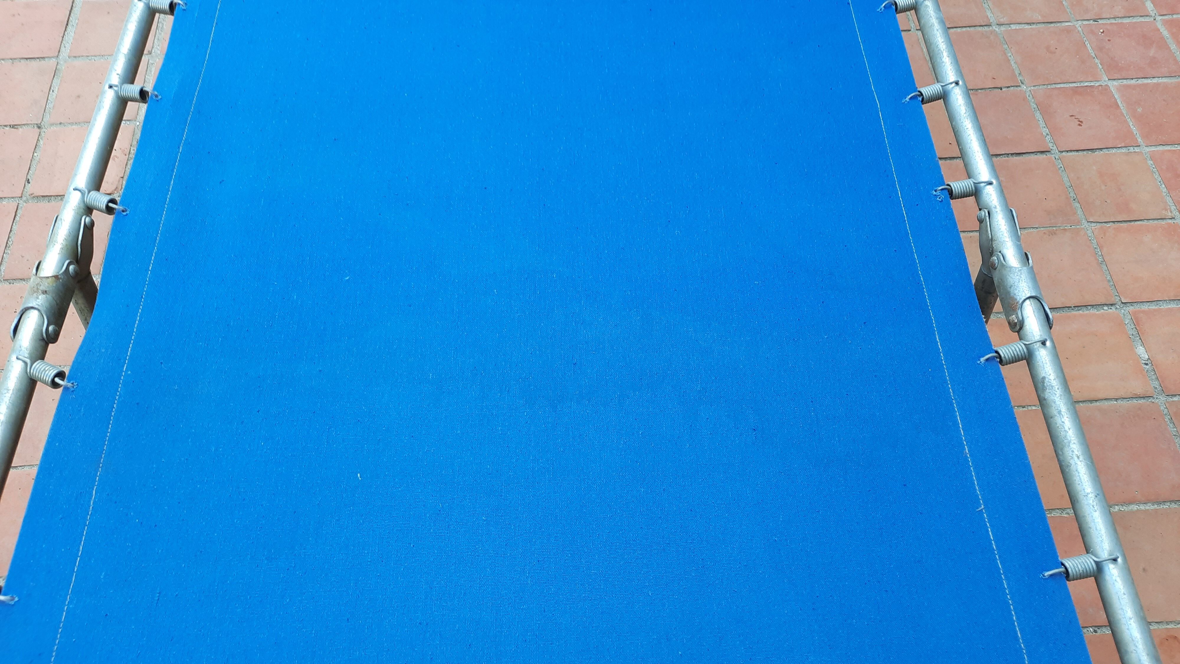 Folding sunbed deckchair