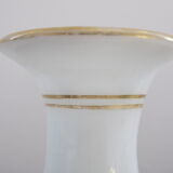 Vase miniature en opaline