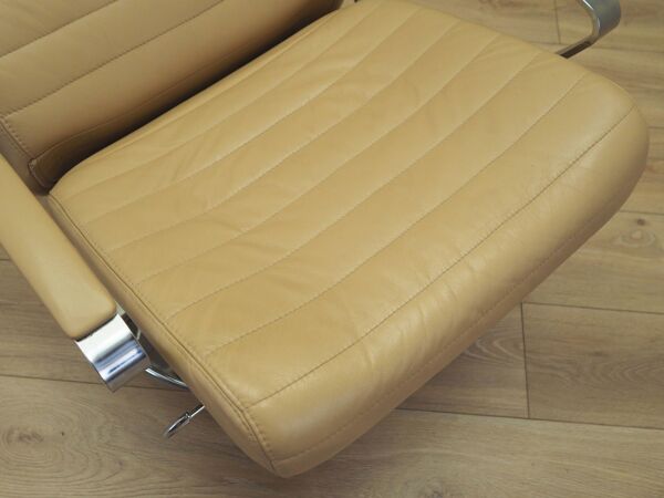 Fauteuil lounge, design danois, années 1970, production : BoConcept