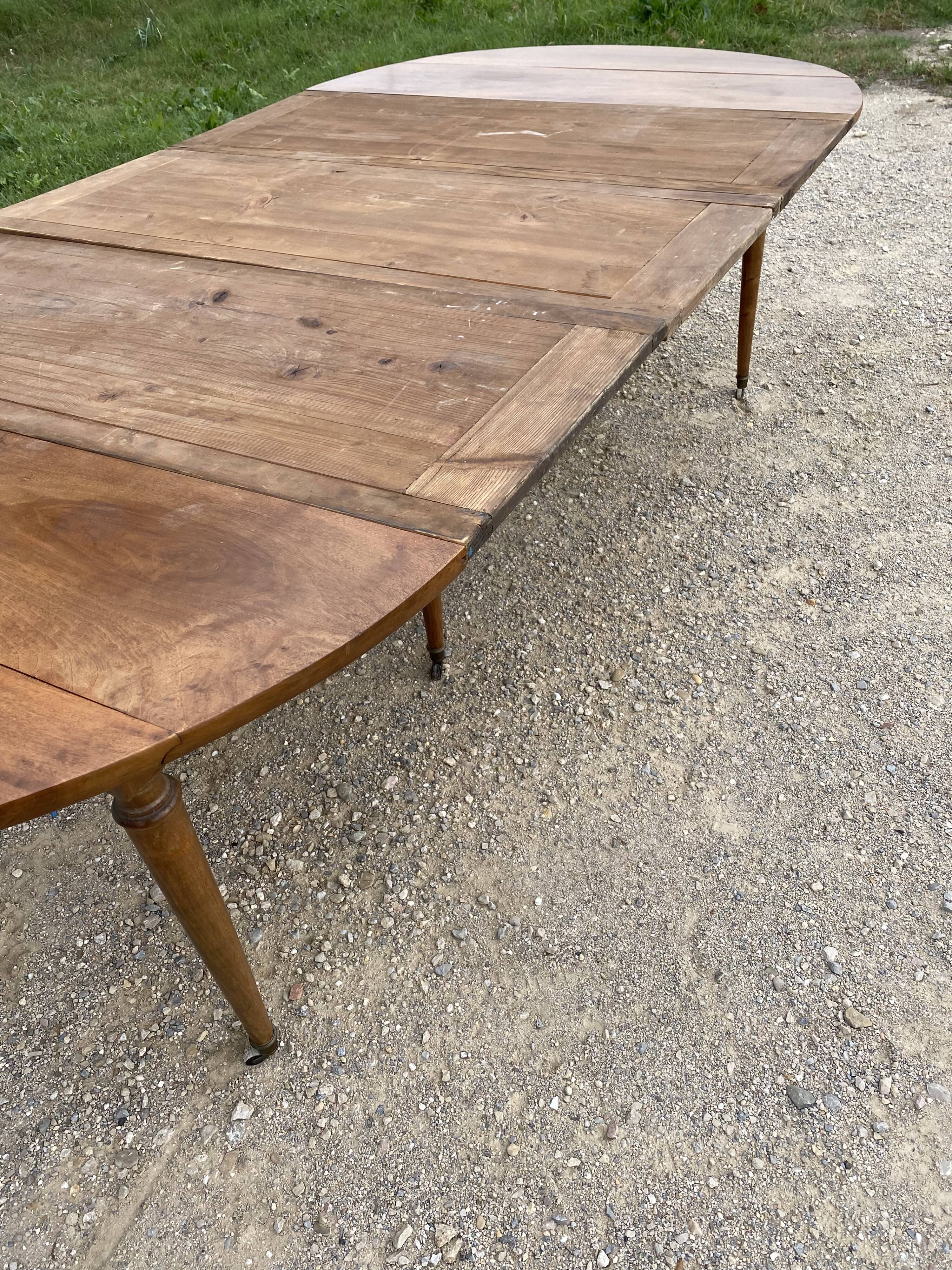 Table 6 legs Louis XVI