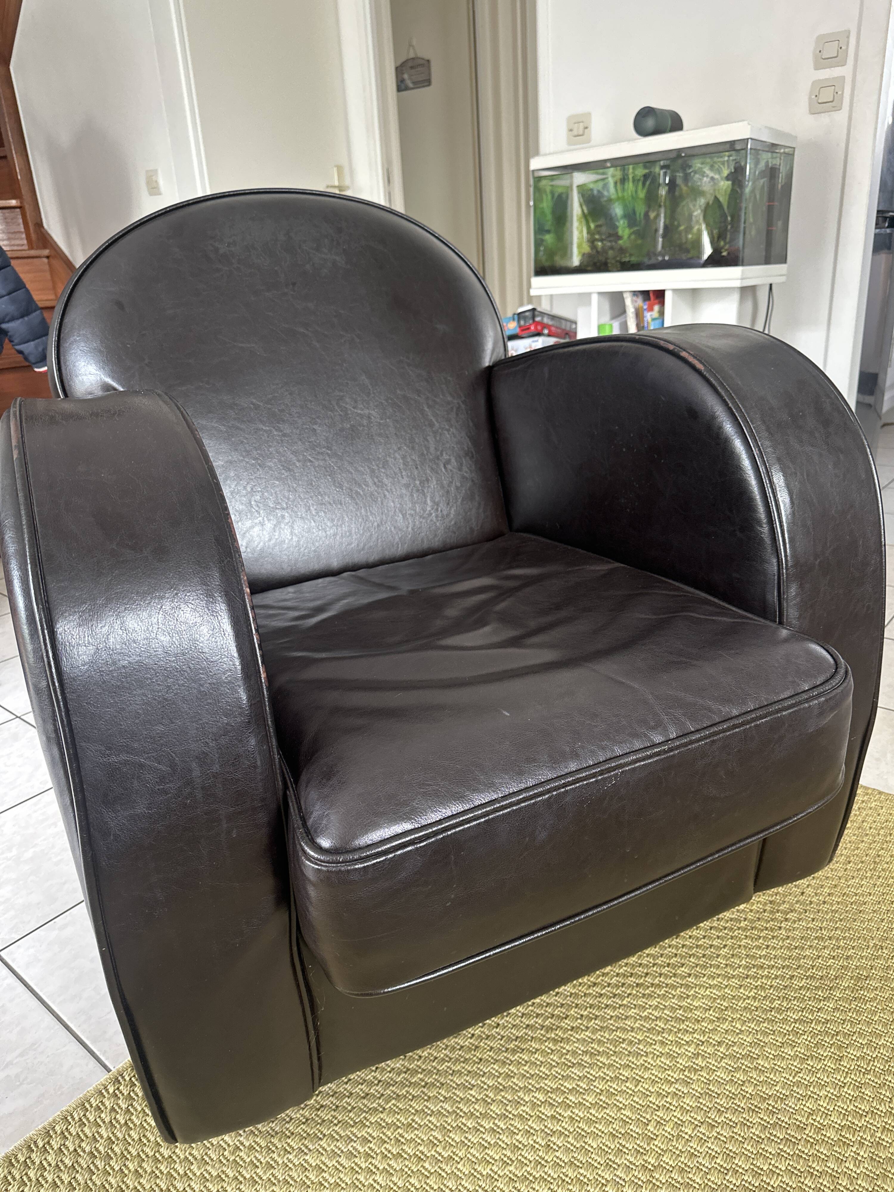 Genuine leather club chair