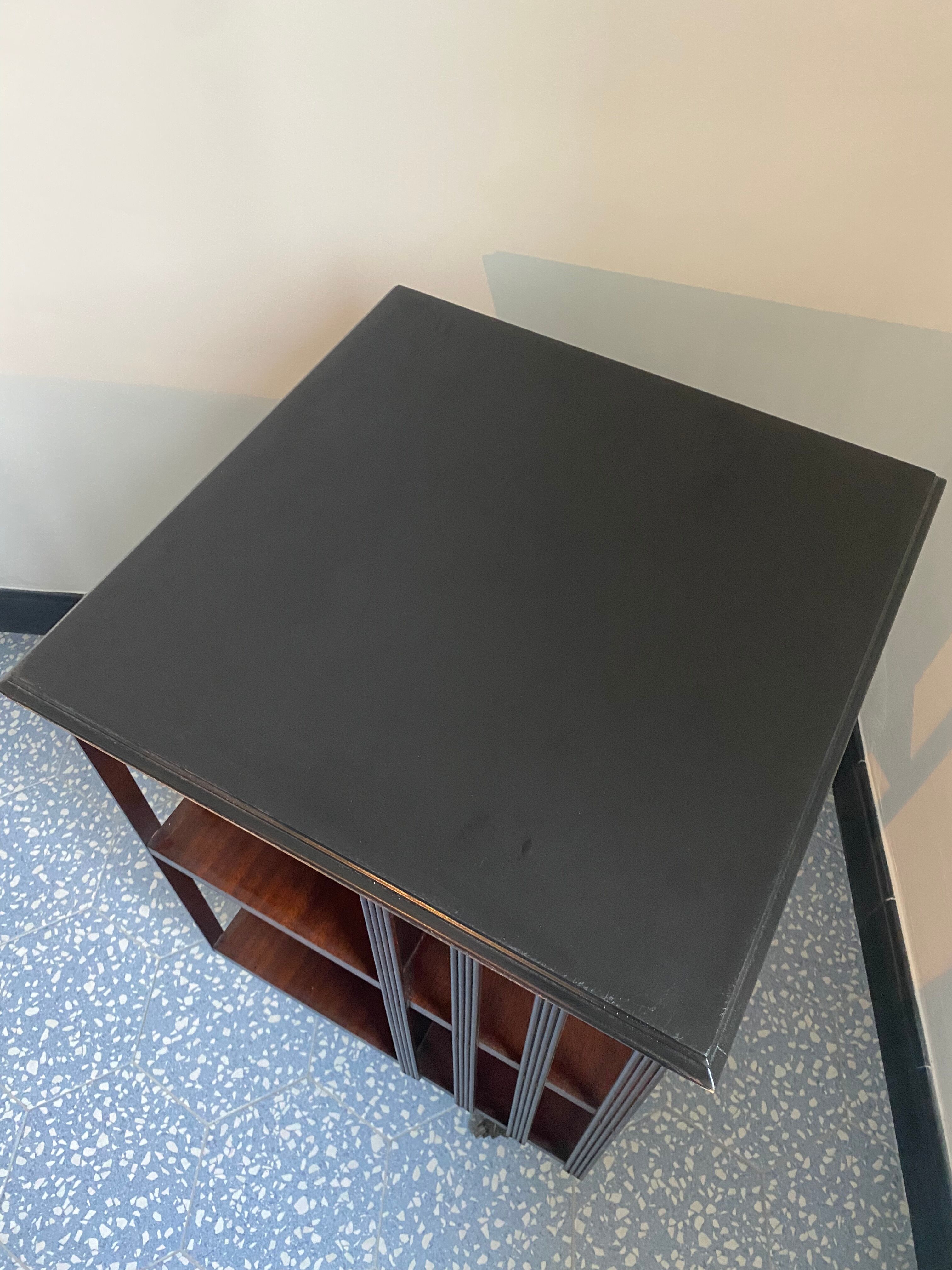 English rotating library