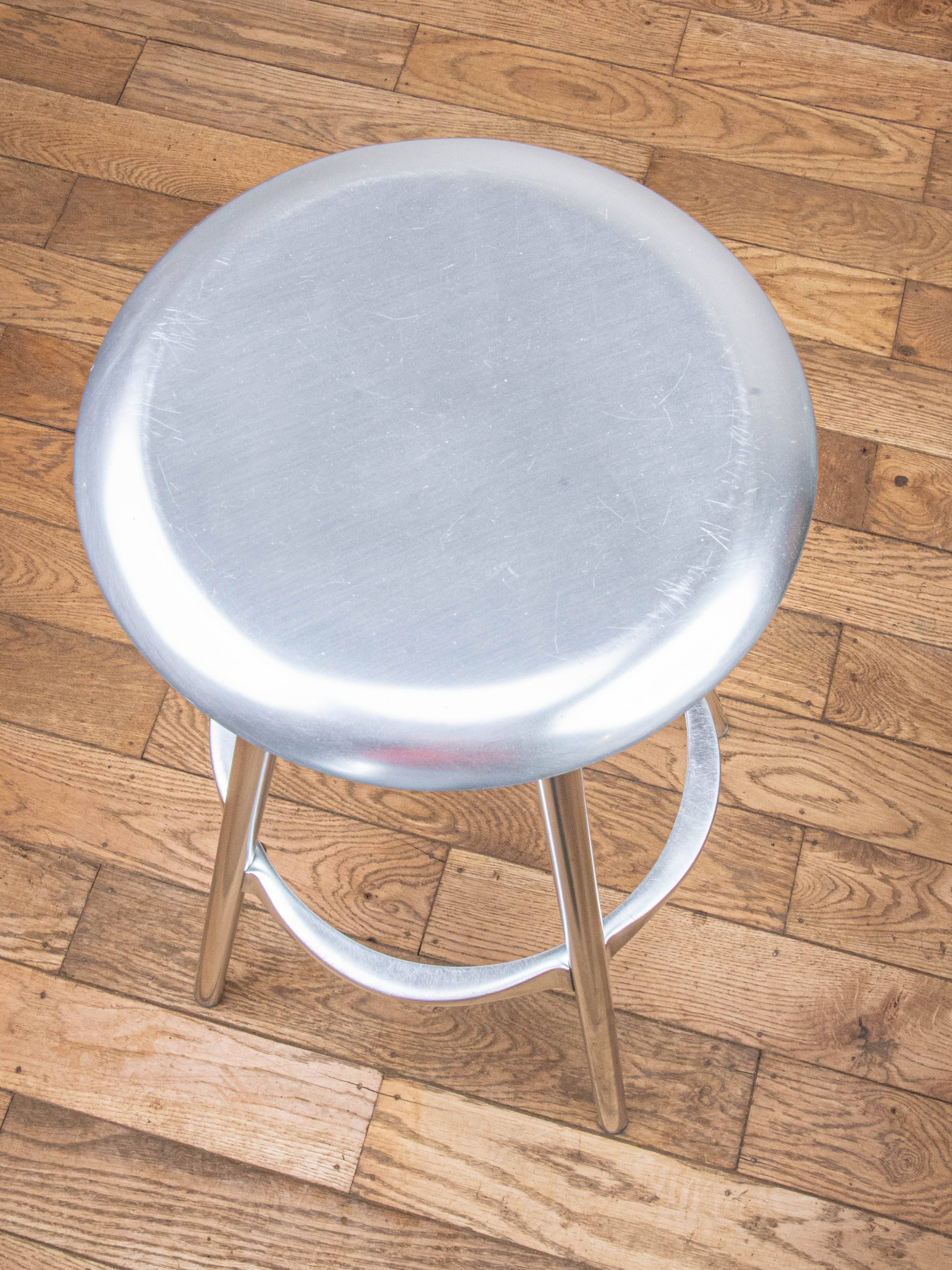 Amat-3 twist stools