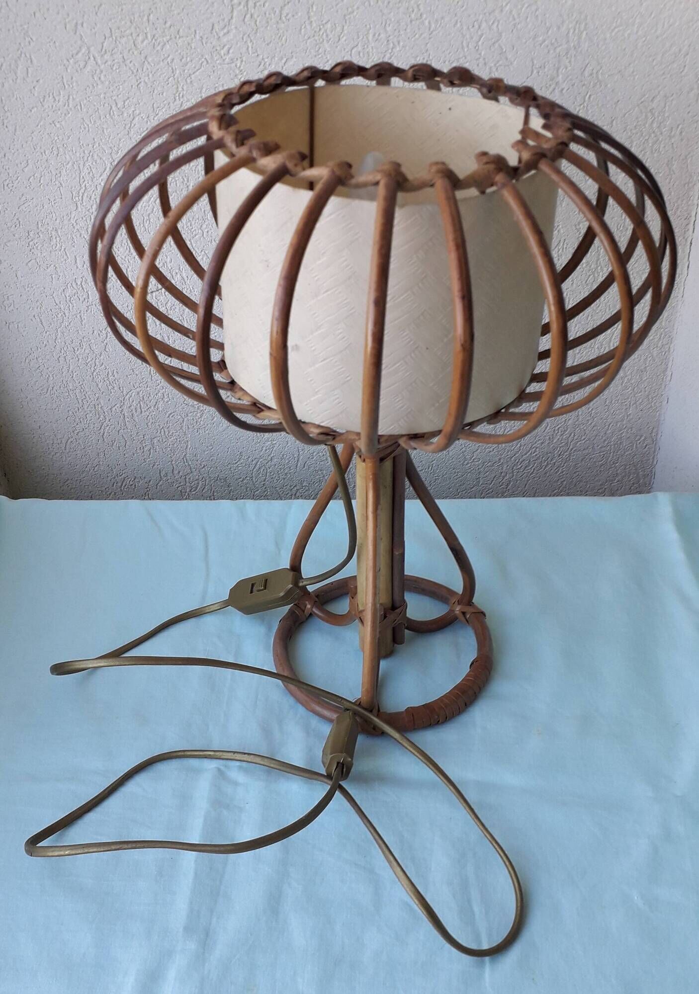 Lampe en rotin