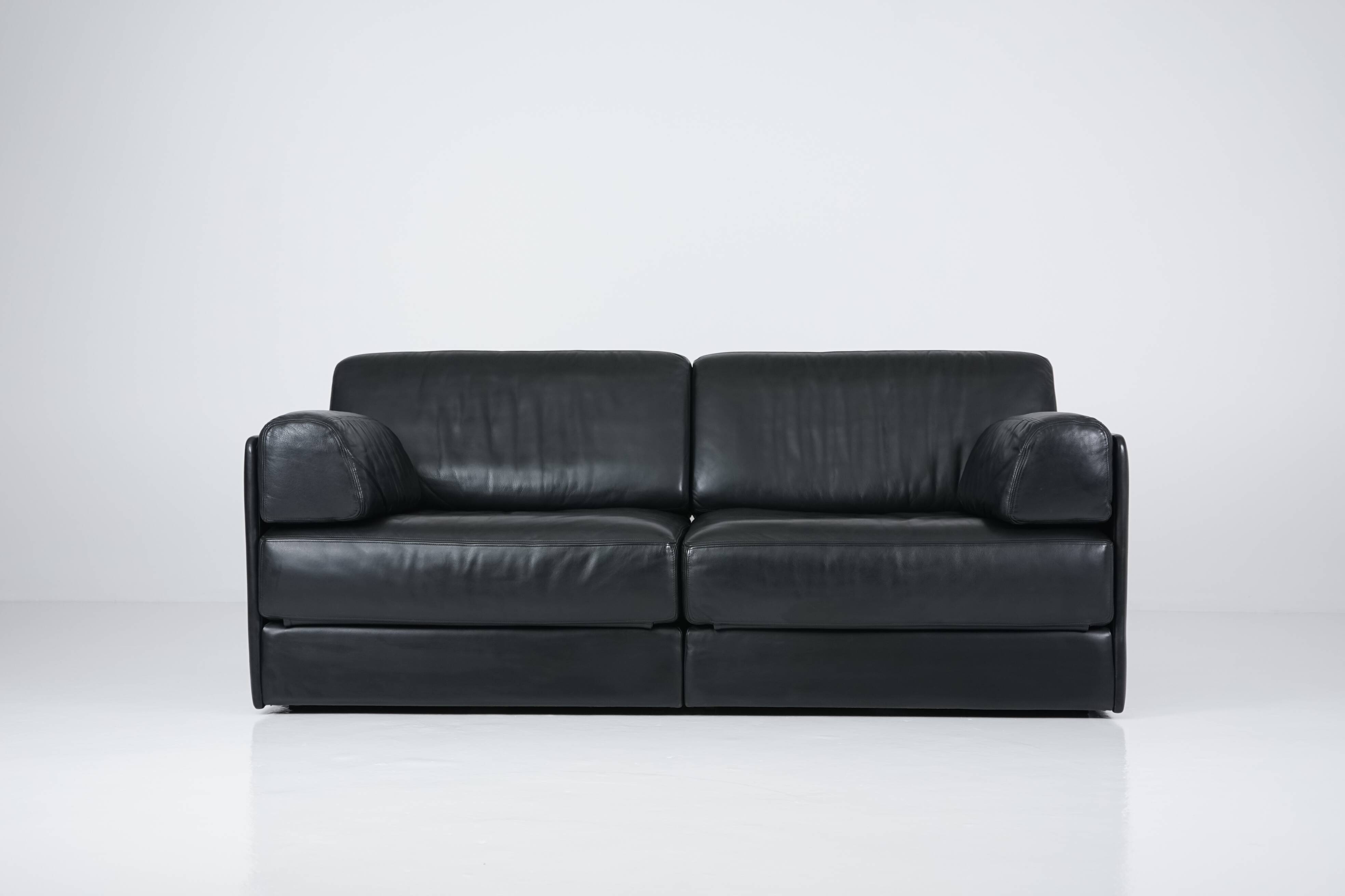 Black leather DS 78 sofa by De Sede