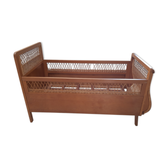 Child bed wood and rattan