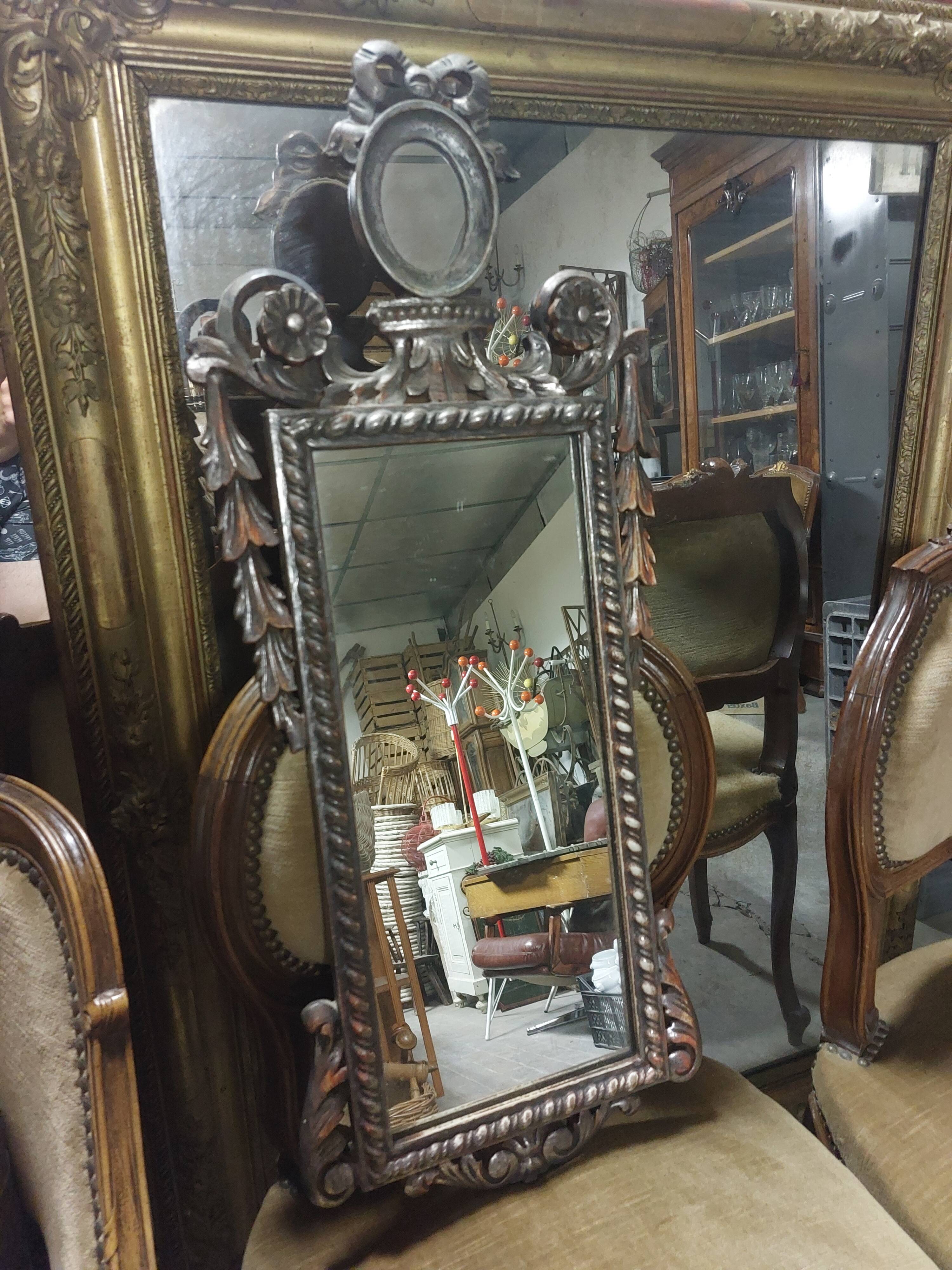 Louis XVI style mirror decorated in wood