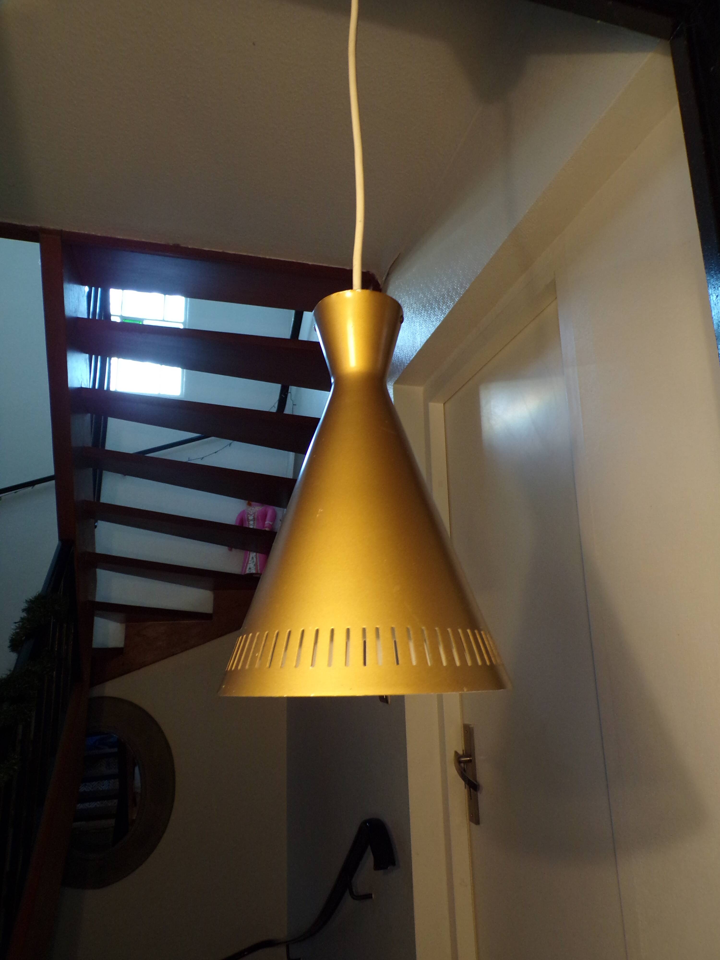 Diabolo suspension Italy 1960