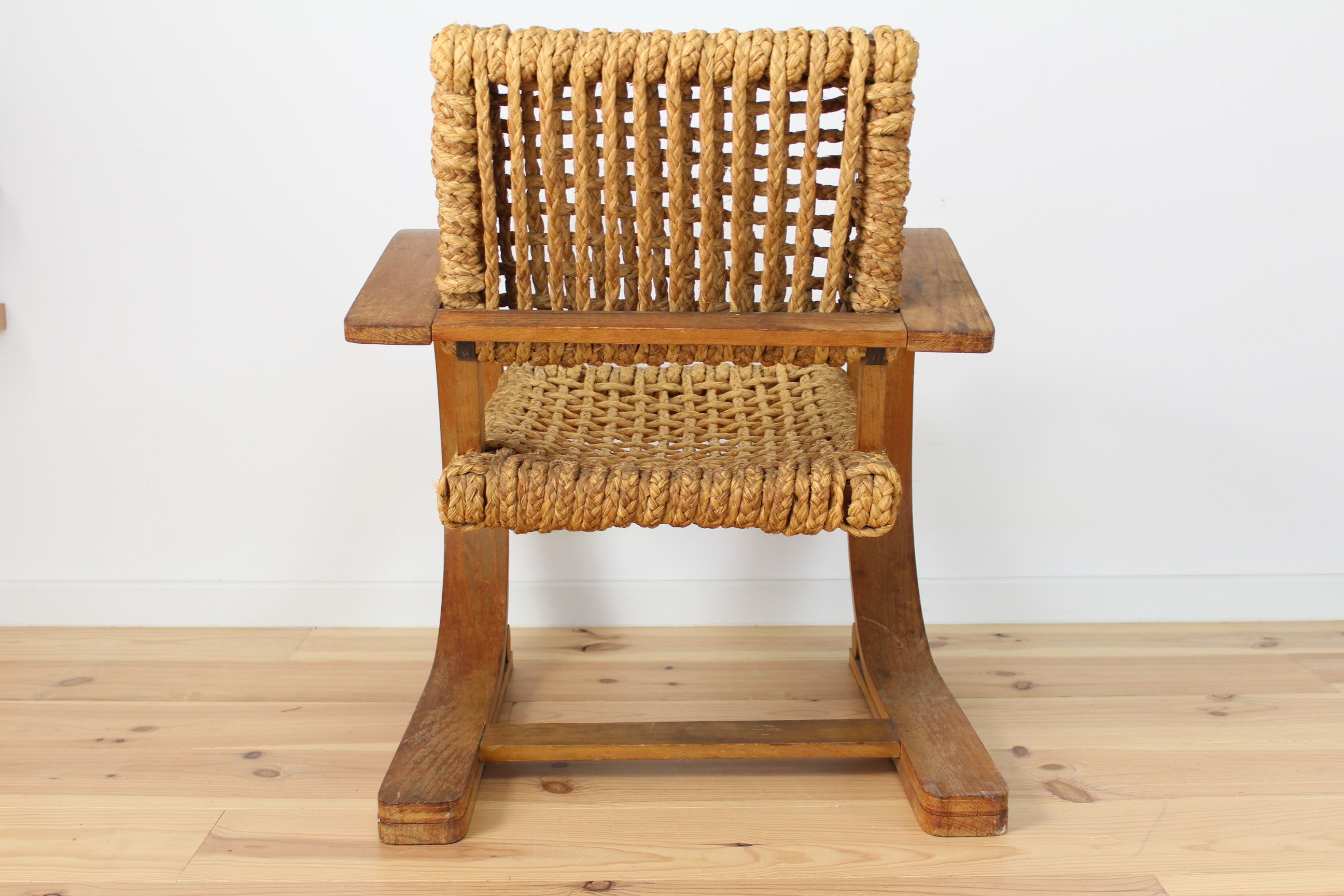 Armchair for Vibo Vesoul in wood and rope