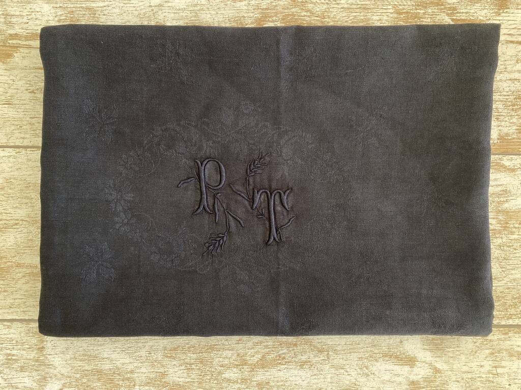 Antique damask tablecloth, monogrammed PT and dyed - 225x160cm - Métis