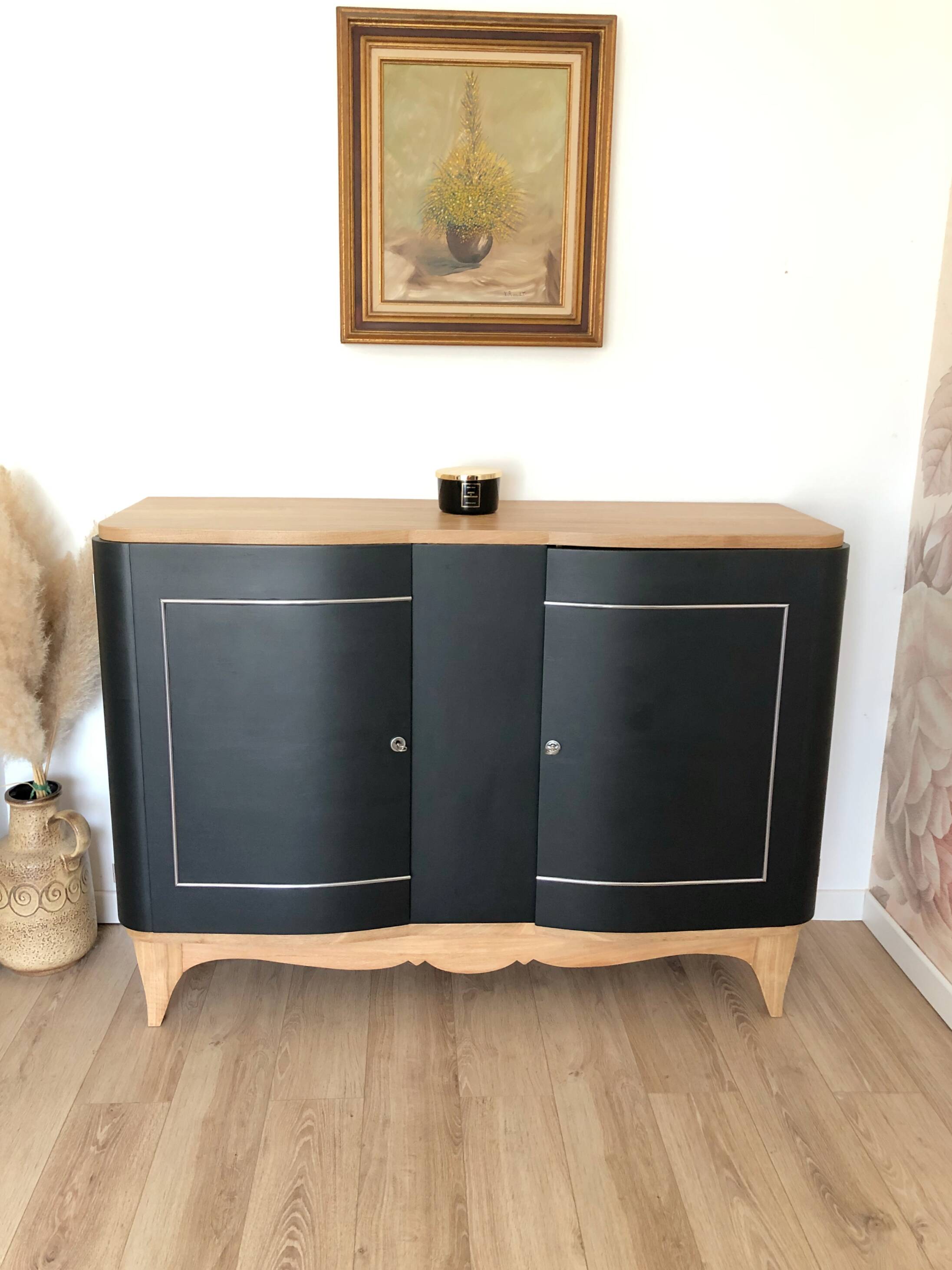 Superb Art Deco sideboard in matte black and raw wood