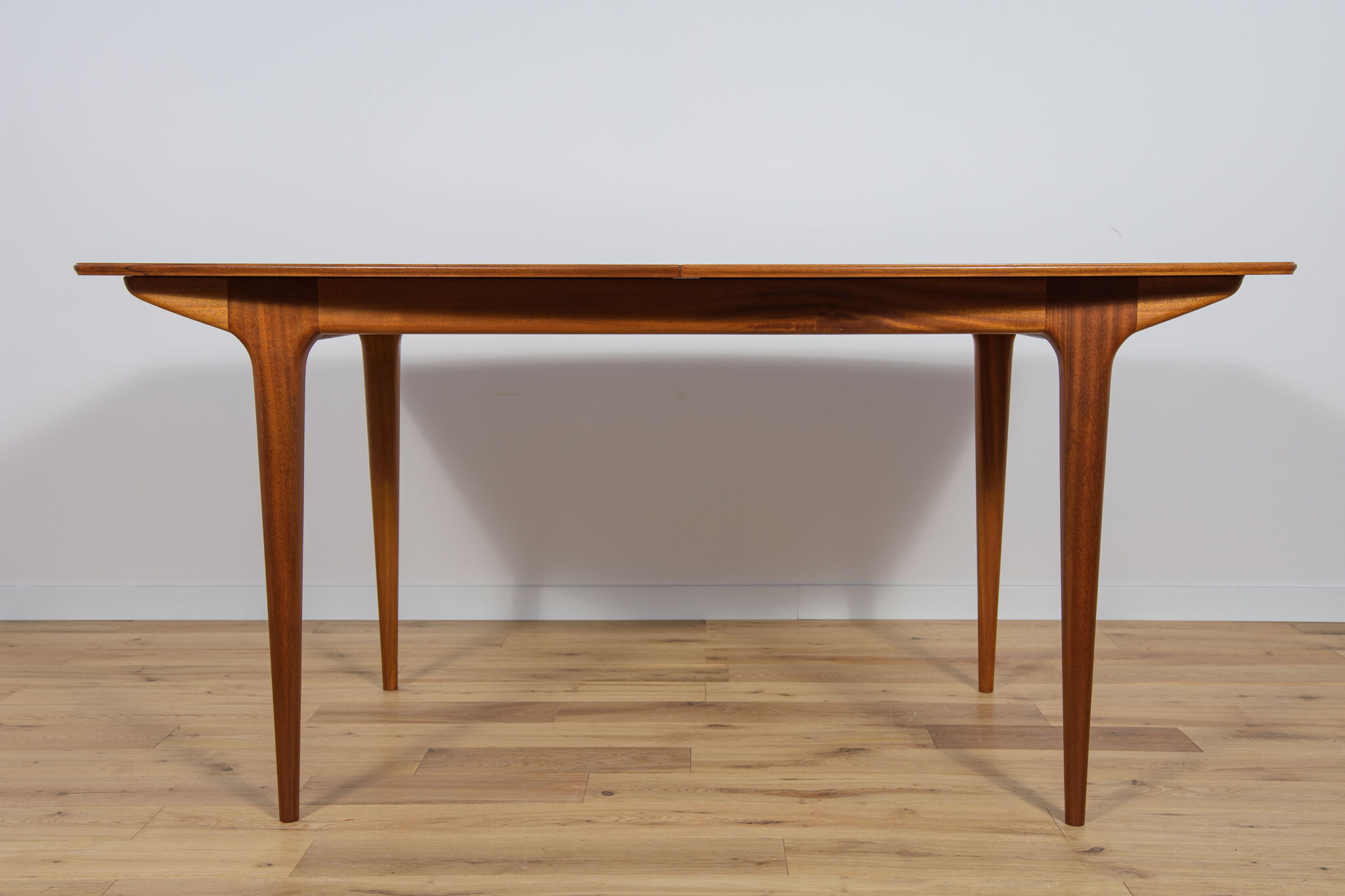 Mid-century teak extendable dining table from Mcintosh, 1960s