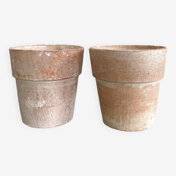 Duo patinated terracotta pots