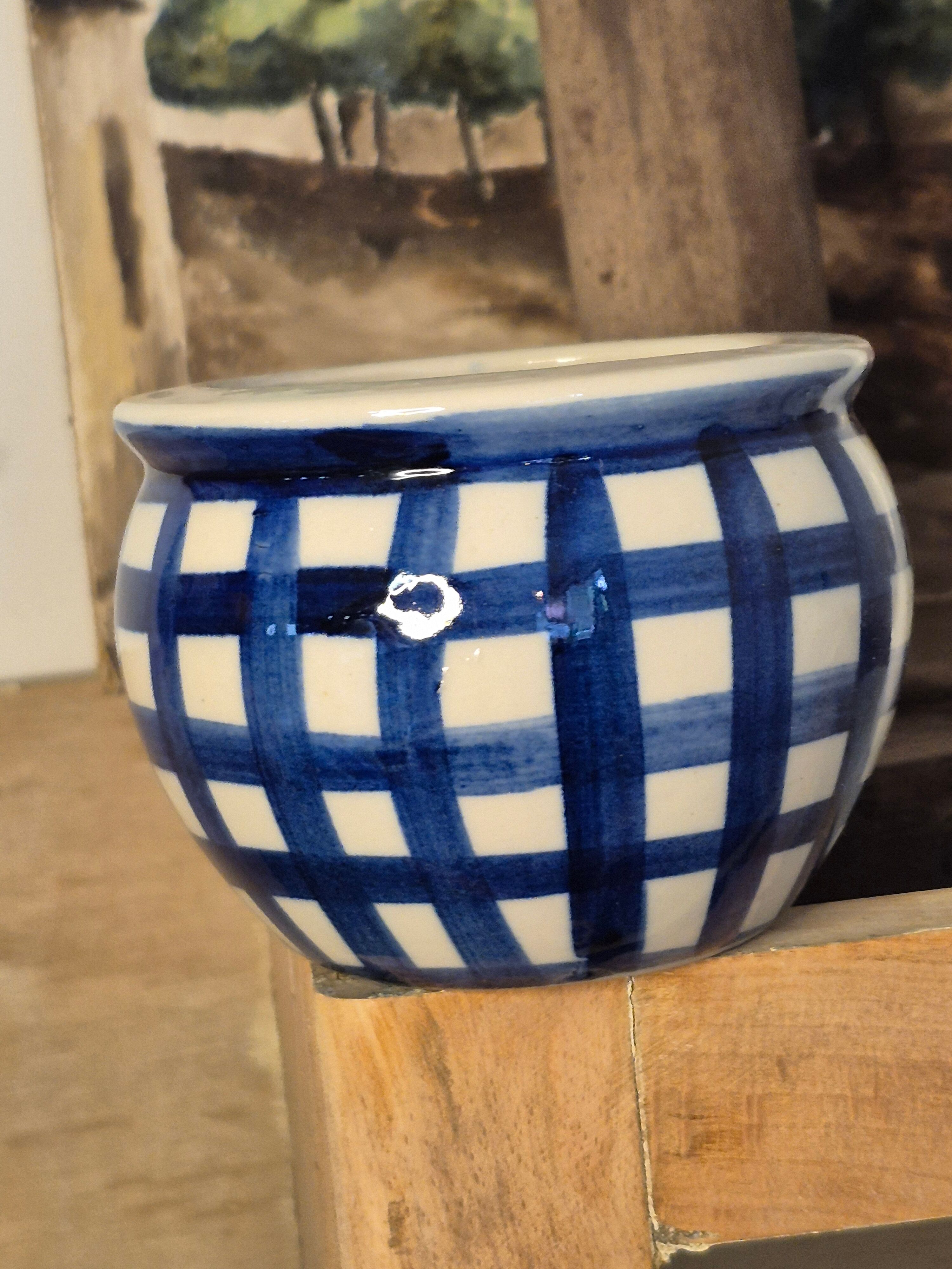 Cache pot or trinket dish