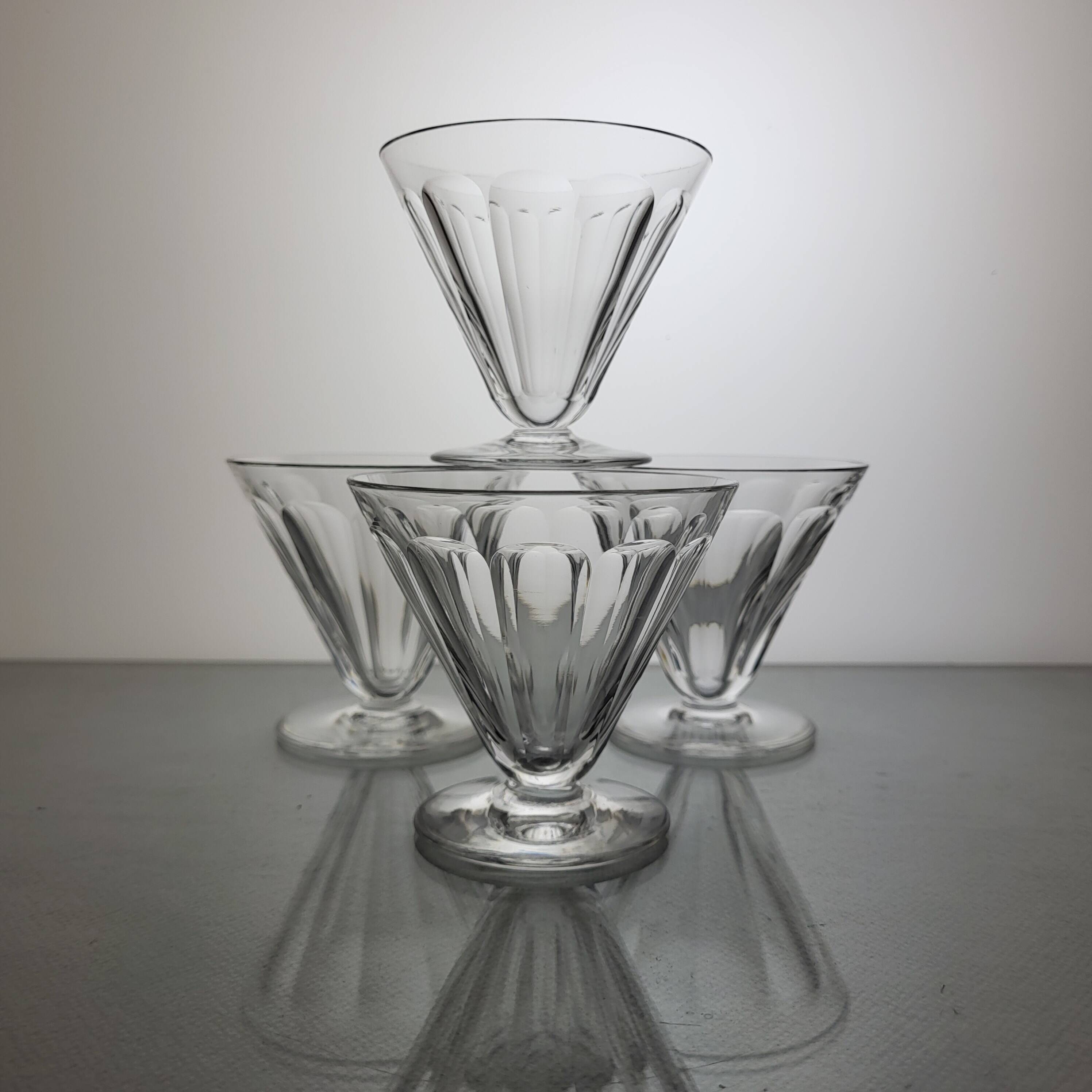 24-piece service in Baccarat crystal model Rex 1920-30's